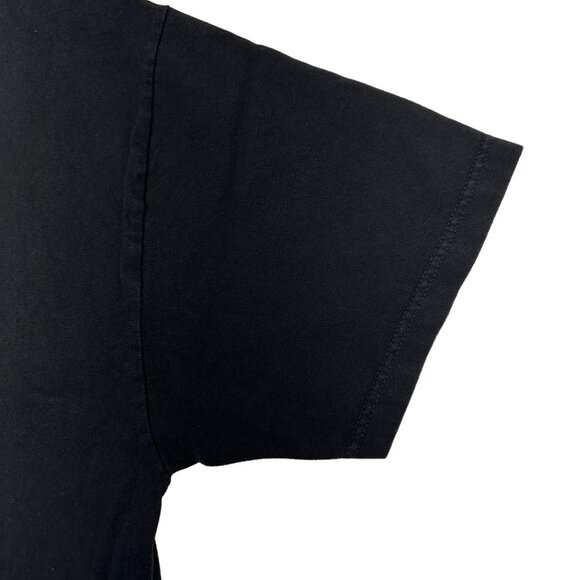 Planet of the Grapes Cologne Tee (XL) - Picture 5 of 6